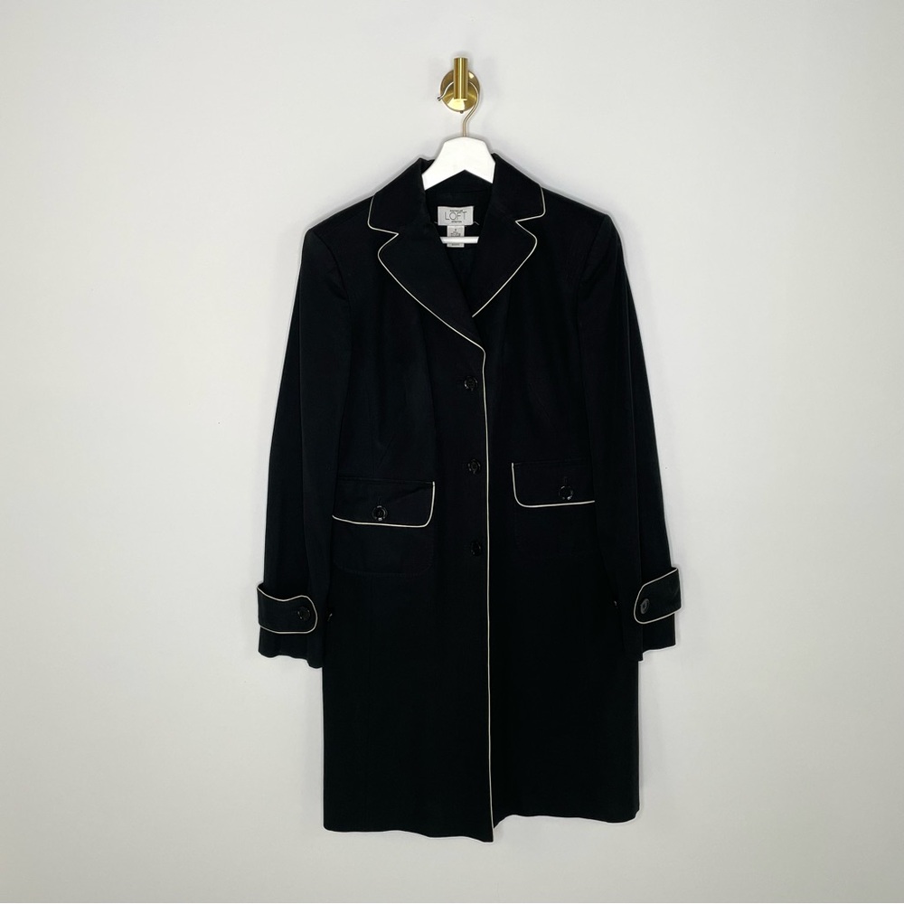 Elevated Minimalist | Black Knee-Length Trench w Off White Piping Trim | by Loft - Picture 2 of 16